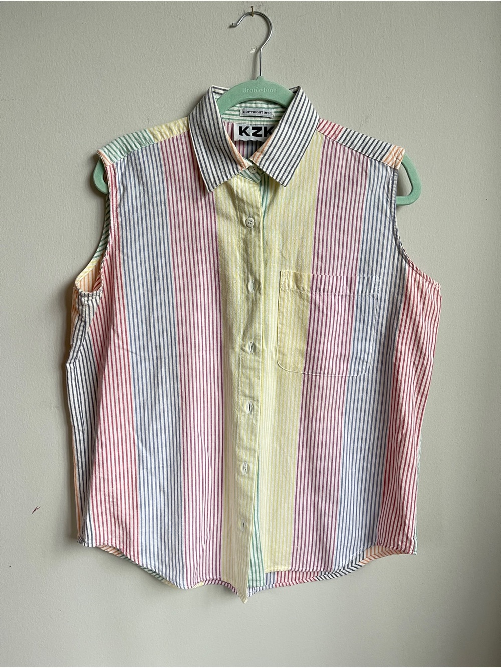 Vintage 90s Sleeveless Button-Up Shirt with Multicolor Stripes